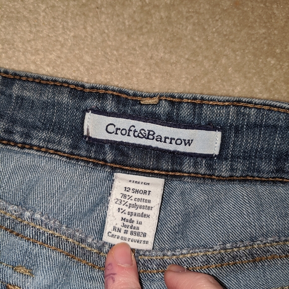 Croft & Barrow destressed shorts - Picture 4 of 5